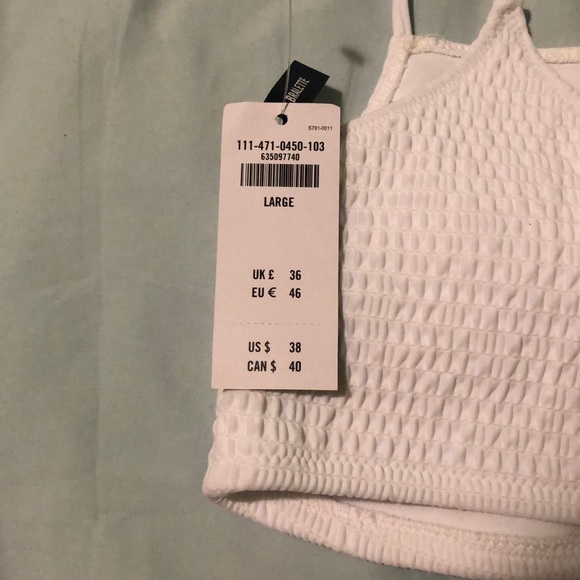 NWT! Abercrombie & Fitch White Smocked Bikini Top - Picture 6 of 6